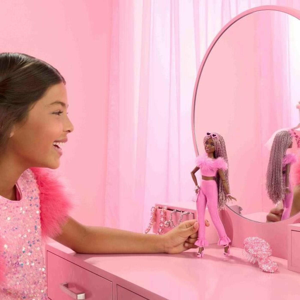 Barbie Deluxe Style, nukke-3